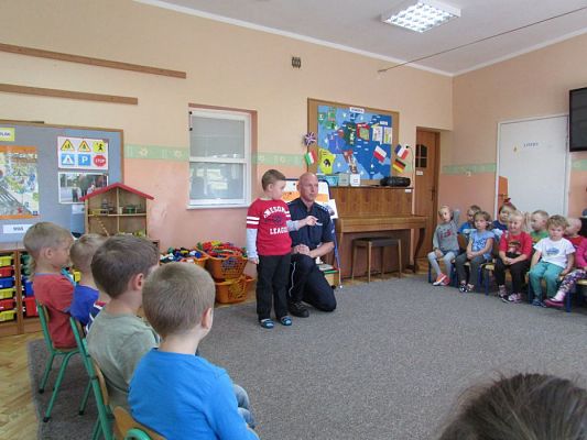 Grafika #2: 10.09.2015 - Spotkanie z policjantem