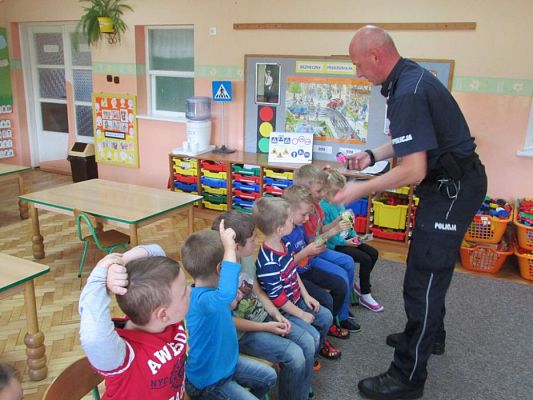 Grafika #6: 10.09.2015 - Spotkanie z policjantem