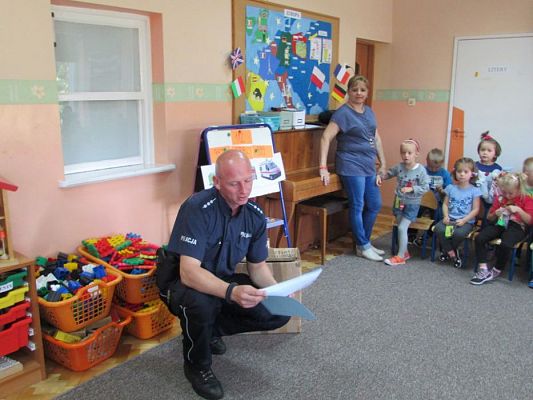 Grafika #10: 10.09.2015 - Spotkanie z policjantem
