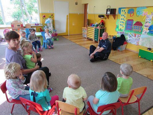 Grafika #11: 10.09.2015 - Spotkanie z policjantem