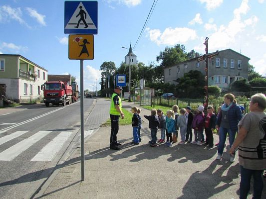 Grafika #20: 10.09.2015 - Spotkanie z policjantem