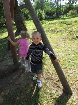 Grafika #15: Pierwsze dni w przedszkolu -zabawy w ogrodzie przedszkolnym