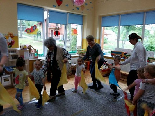 Grafika #0: 07.06.2017 Rodzinnie-zabawowo i smacznie w gr.I