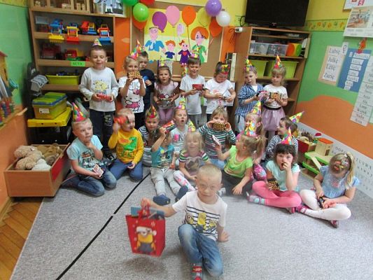 Grafika #64: 01.06.2017 Dzień Dziecka gr.II