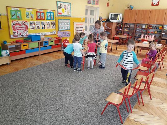 Grafika #3: 26.05.2017 Dzień Matki