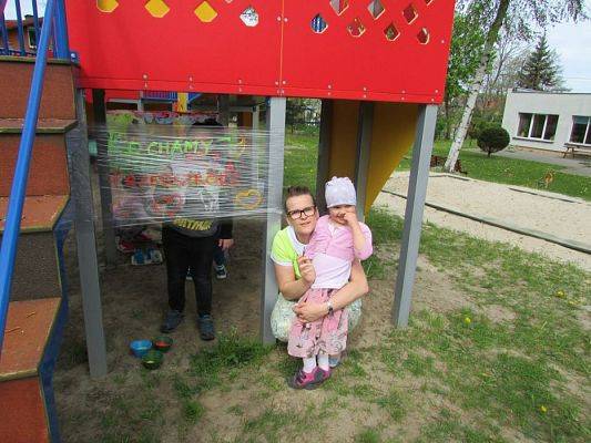 Grafika #13: 17.05.2017 Majowa łąka - malowanie na folii