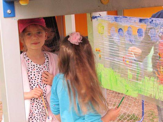 Grafika #20: 17.05.2017 Majowa łąka - malowanie na folii