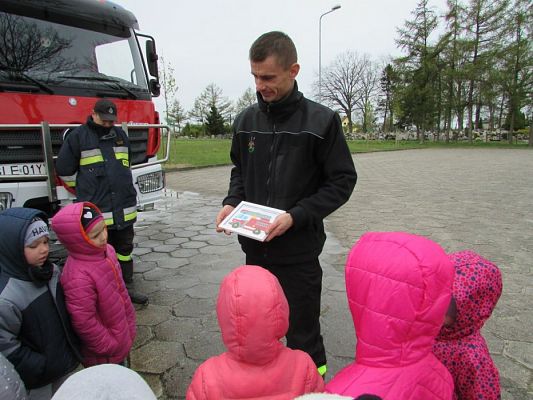 Grafika #93: 04.05.2017 Spotkanie ze Strażakami