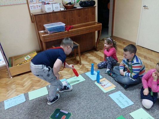 Grafika #2: 21.04.2017 Obchody Dnia Ziemi. Gry i zabawy w deszczową pogodę