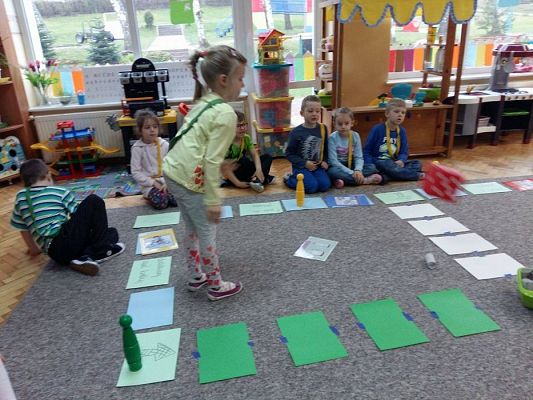 Grafika #7: 21.04.2017 Obchody Dnia Ziemi. Gry i zabawy w deszczową pogodę