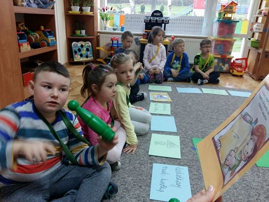 Grafika #11: 21.04.2017 Obchody Dnia Ziemi. Gry i zabawy w deszczową pogodę