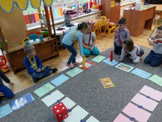 Grafika #13: 21.04.2017 Obchody Dnia Ziemi. Gry i zabawy w deszczową pogodę