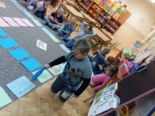 Grafika #15: 21.04.2017 Obchody Dnia Ziemi. Gry i zabawy w deszczową pogodę