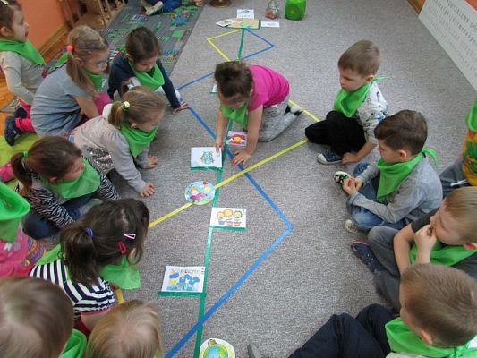 Grafika #32: 21.04.2017 Obchody Dnia Ziemi. Gry i zabawy w deszczową pogodę