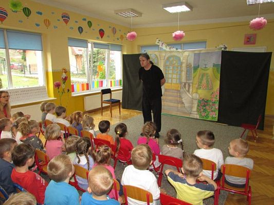 Grafika #0: 05.04.2017 - Przedstawienie pt. "Magiczny ołówek"