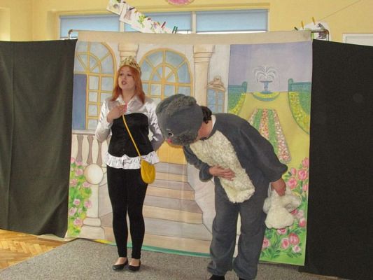 Grafika #13: 05.04.2017 - Przedstawienie pt. "Magiczny ołówek"