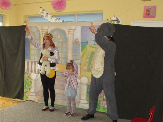 Grafika #19: 05.04.2017 - Przedstawienie pt. "Magiczny ołówek"