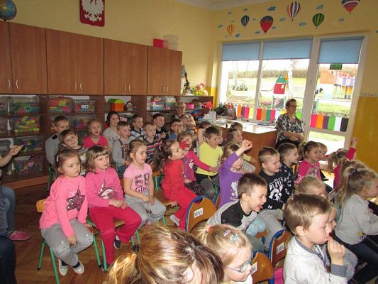 Grafika #20: 05.04.2017 - Przedstawienie pt. "Magiczny ołówek"