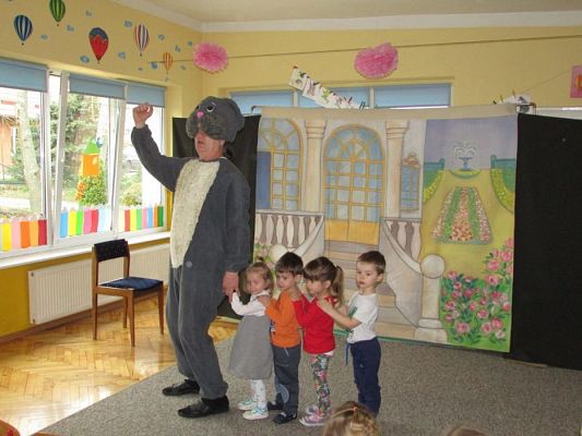 Grafika #21: 05.04.2017 - Przedstawienie pt. "Magiczny ołówek"