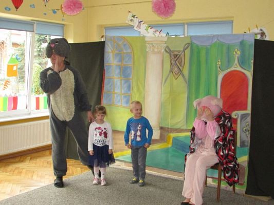 Grafika #41: 05.04.2017 - Przedstawienie pt. "Magiczny ołówek"