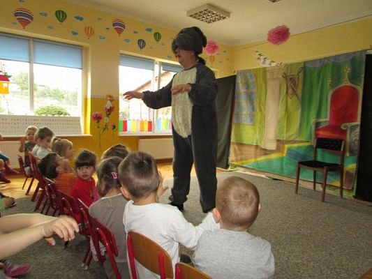 Grafika #44: 05.04.2017 - Przedstawienie pt. "Magiczny ołówek"