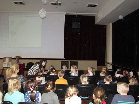 Grafika #10: 04.04.2017 Spotkanie autorskie z Elżbietą Bednarczyk