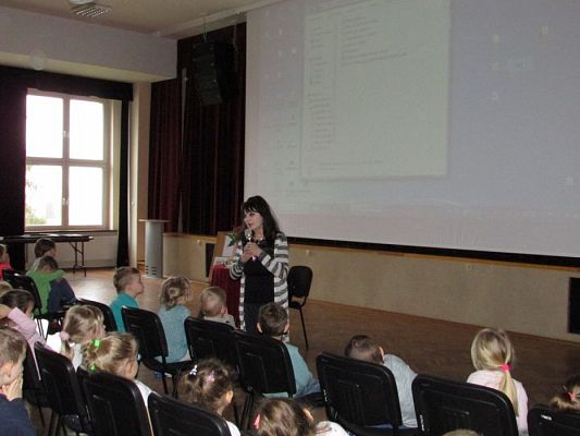 Grafika #12: 04.04.2017 Spotkanie autorskie z Elżbietą Bednarczyk