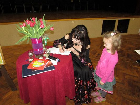 Grafika #39: 04.04.2017 Spotkanie autorskie z Elżbietą Bednarczyk