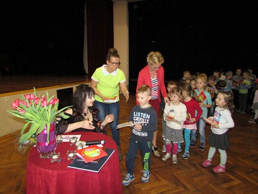 Grafika #42: 04.04.2017 Spotkanie autorskie z Elżbietą Bednarczyk