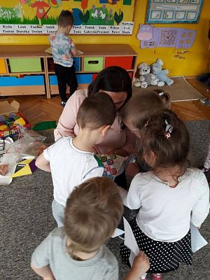 Grafika #3: 31.03.2017 Gr I - Poznajemy zawody naszych rodziców "Zawód nauczyciel-z matematyką za pan brat"