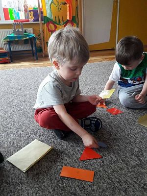 Grafika #19: 31.03.2017 Gr I - Poznajemy zawody naszych rodziców "Zawód nauczyciel-z matematyką za pan brat"