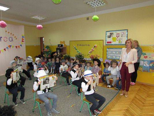 Grafika #2: 08.03.2017 Dzień Kobiet