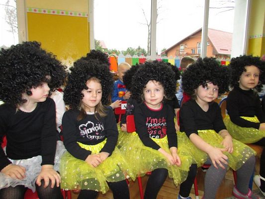 Grafika #6: 08.03.2017 Dzień Kobiet