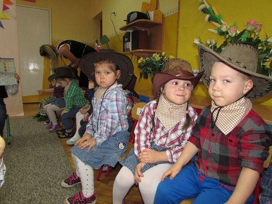 Grafika #10: 08.03.2017 Dzień Kobiet