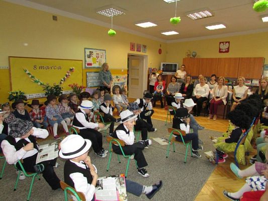 Grafika #14: 08.03.2017 Dzień Kobiet