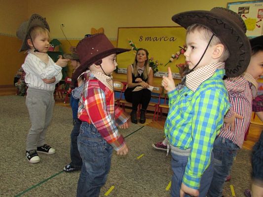 Grafika #32: 08.03.2017 Dzień Kobiet