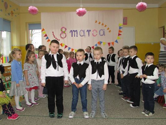 Grafika #51: 08.03.2017 Dzień Kobiet