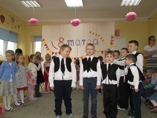 Grafika #55: 08.03.2017 Dzień Kobiet