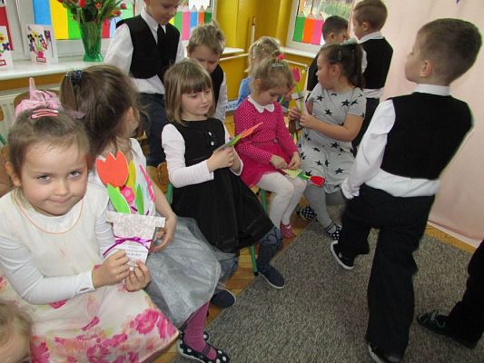 Grafika #66: 08.03.2017 Dzień Kobiet