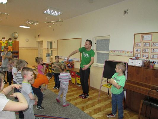 Grafika #4: 22.02.2017 Nauka tańca Hip-hop