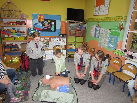 Grafika #32: 20.02.2017 Warsztaty udzielania pierwszej pomocy