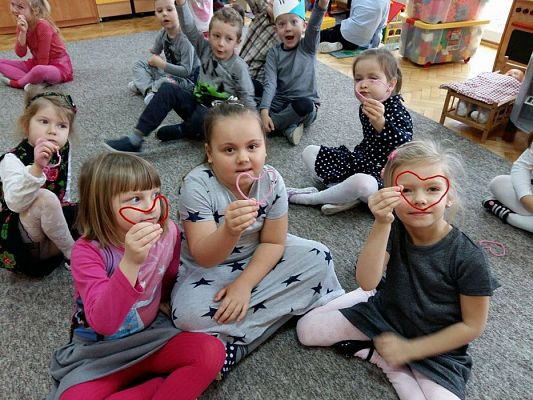 Grafika #9: 14.02.2017 Walentynki - dzień przyjaźni i sympatii