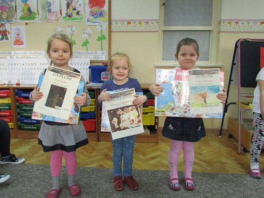 Grafika #10: Nagrody w konkursie pt. Jesienne drzewo"