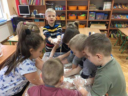 Grafika #33: Ferie zimowe 2017