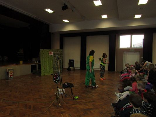 Grafika #0: 11.01.2017 Występy artystów cyrkowych