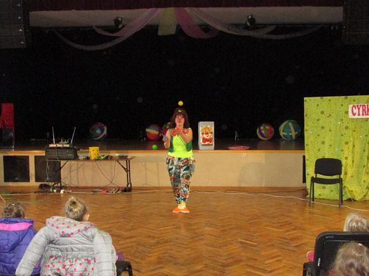 Grafika #48: 11.01.2017 Występy artystów cyrkowych