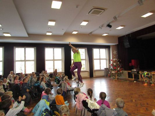 Grafika #88: 11.01.2017 Występy artystów cyrkowych