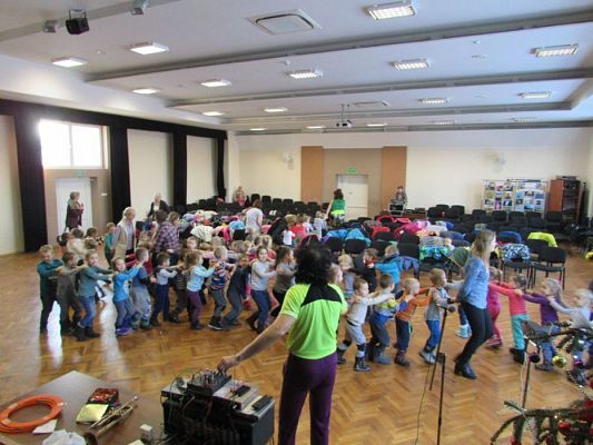 Grafika #92: 11.01.2017 Występy artystów cyrkowych