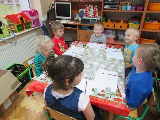 Grafika #43: 09.12.2016 Warsztaty bombkowe w gr. II i III