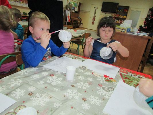 Grafika #54: 09.12.2016 Warsztaty bombkowe w gr. II i III